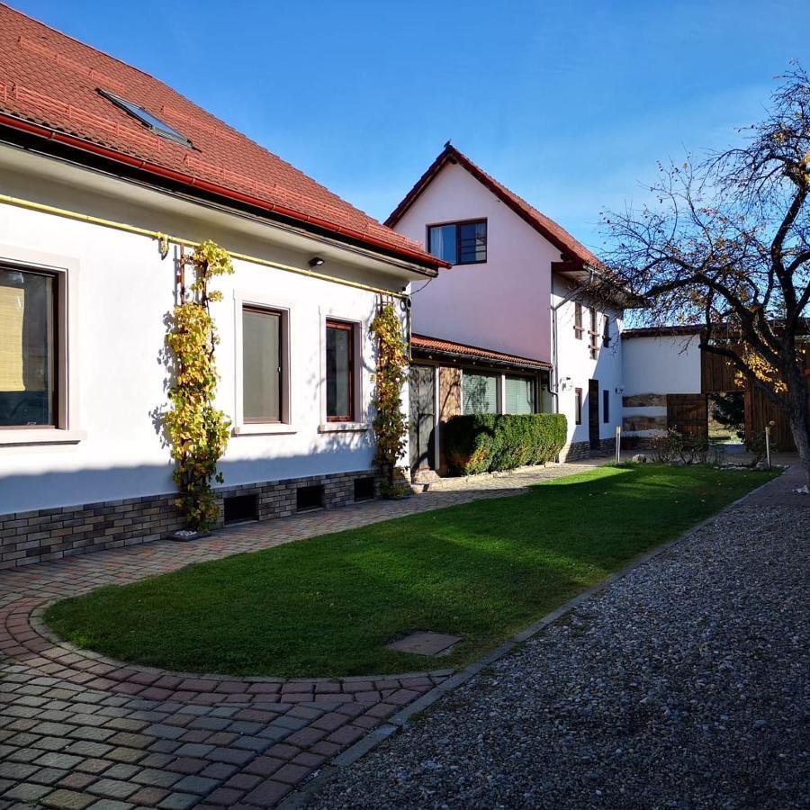 Neustadt Villa Cristian  Eksteriør billede